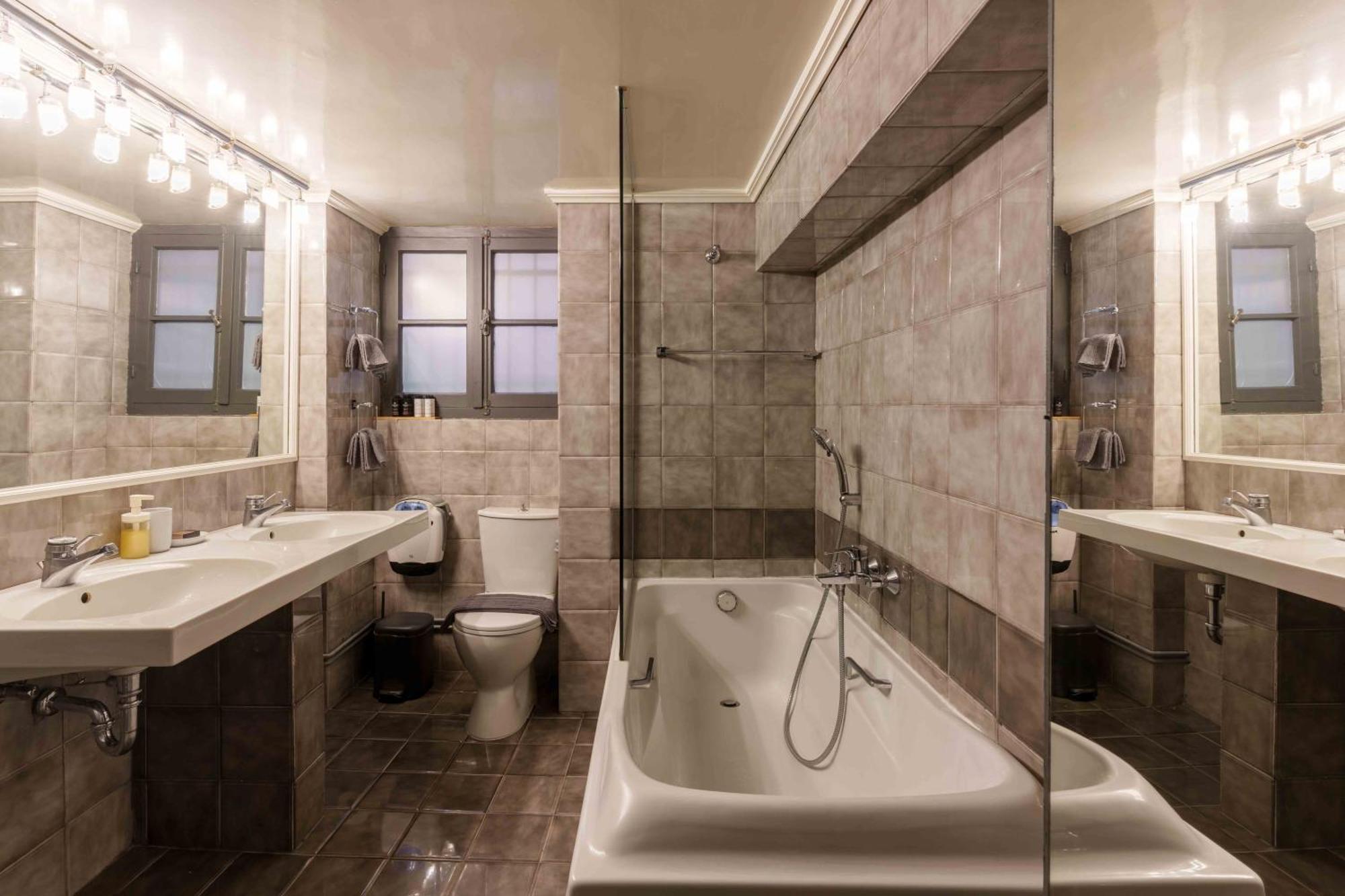 อาร์ต แพนทีออน - สวีท แอนด์ อพาร์ตเมนต์ Apartment เอเธนส์ ภายนอก รูปภาพ