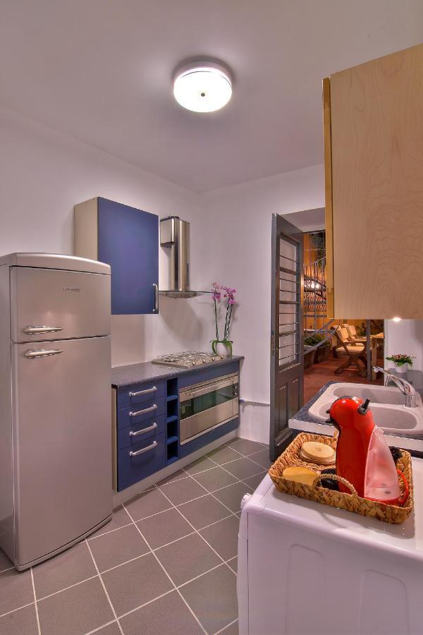 อาร์ต แพนทีออน - สวีท แอนด์ อพาร์ตเมนต์ Apartment เอเธนส์ ภายนอก รูปภาพ